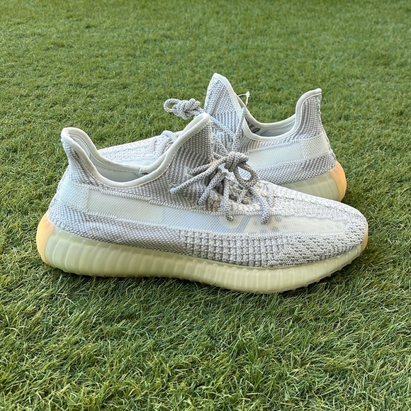 Adidas Yeezy Bost 350 V2 - Picture 1 of 5